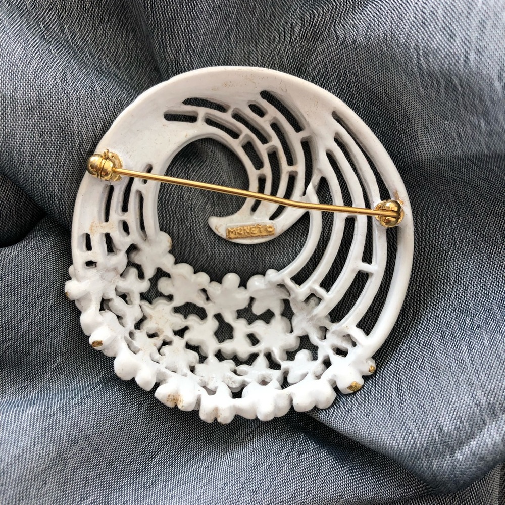 Monet Pin - Picture 2 of 2